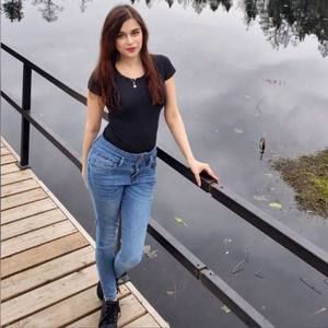 Meet your Posher, Tanya